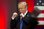 Præsidentkandidat Donald Trump poserer ved et møde på  Drake University in Des Moines, 28 januar 2016. 