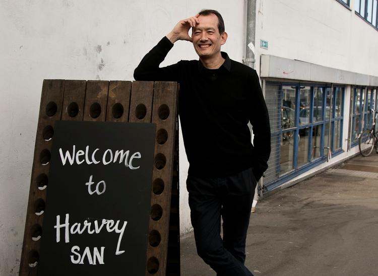 HARVEY. Her ses Jens Rahbek foran Harvey San lige da de åbnede. 