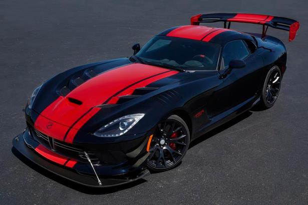 REKORD. Viper 1:28 Edition ACR hylder banerekorden fra 2016 på Laguna Seca. Omgangstid: 1 minut 28 sekunder. 