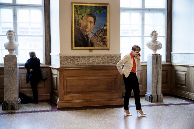 Lukkethed. I aktindsigter til Berlingske har flere ministerier fjernet omtrent fire femtedele i et 70 sider langt dokument om kvælstofsagen, der kostede Eva Kjer Hansen (V) posten som miljø- og fødevareminister 