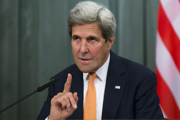 SPÆNDINGER. I en samtale med sin tyrkiske kollega har udenrigsminister John Kerry afvist alle rygter om en amerikansk deltagelse i fredagens kupforsøg. 