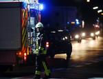 Togangreb. Flere togpassagerer meldes såret, efter en gerningsmand her til aften gik amok med et våben i et regionaltog. 
