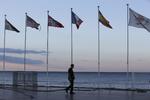 Eftertanke. Det er dagen derpå i Nice, der torsdag aften var rammen om et blodigt angreb. Foto: Luca Bruno/AP 