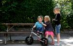Leg. Mange børn til få voksne er hverdag i daginstitutioner. I Børnehuset Hurlumhej føler pædagogerne hver dag, at de går på kompromis med deres faglighed. 