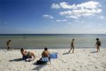 Strandvejr. Temperaturen i weekenden bliver mellem 22 og 27 grader. Lokalt kan det blive endnu varmere. Mest svalt vil der være ved kyster med pålandsvind, men der kommer ikke meget vind til at nedkøle weekenden. 