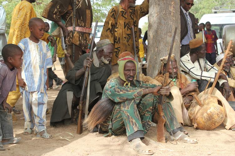 Mali. Kraftværksproducenten BWSC har planer om at bygge et kraftværk i Mali, der kan forbedre infrastrukturen og skabe arbejdspladser.  Men virksomheden kan ikke få en garanti i det oprørsramte land, så projektet bliver måske ikke til noget. 