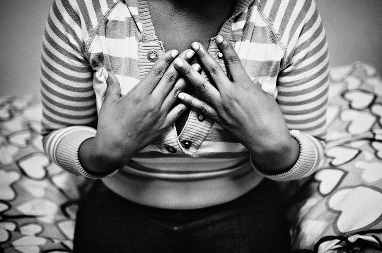 Afvist. 37-årige Diana har brugt hele sit liv på at skjule sin seksualitet. Det krævede stor overvindelse for hende at sige, at hun var lesbisk, da hun kom i kontakt med de danske myndigheder. 