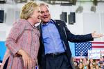 Makkerpar. Hillary Clinton og Tim Kaine sammen til valgmøde i sidste uge. 