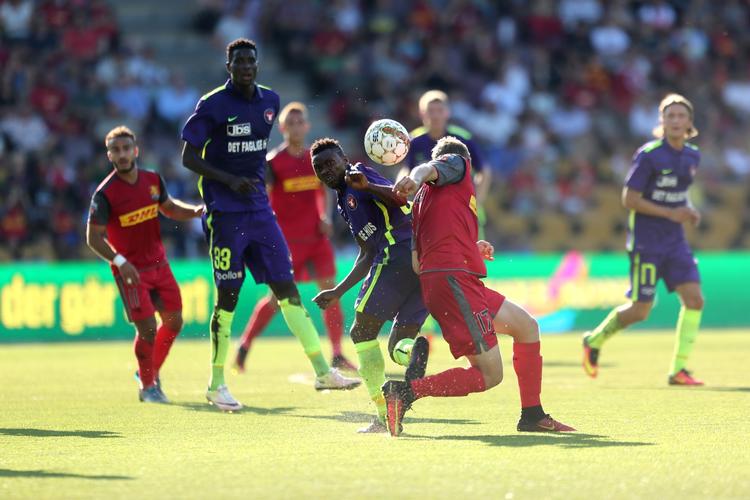 0-4. Hjemmeholdet FC Nordsjælland holdt stand i 68 minutter mod FC Midtjylland, men så blev klasseforskellen tydelig. 