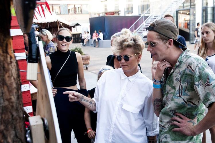 Stifter. Carla Cammilla Hjort (midten), har haft svært ved at tage beslutningen om at lukke Trailerpark. 