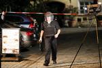 POLITI i kampuniform undersøger den pitoreske plads i byen Reutlingen, hvor en 27-årig flygtning fra Syrien i går sprængte sig selv i luften og sårede 12 andre. – Foto: Matthias Schrader 