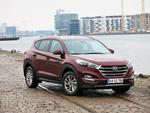 BASTANT. Kølergrillen på den nye Hyundai Tucson siger »her kommer jeg«. Den højbenede crossover gør fin tjeneste som familiebil. Foto: Allan Graubæk 