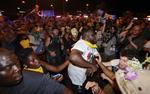 Utilfredshed. Demonstranter fra BlackLivesMatters var blandt de vrede protesterende uden for det demokratiske partikonvent. 