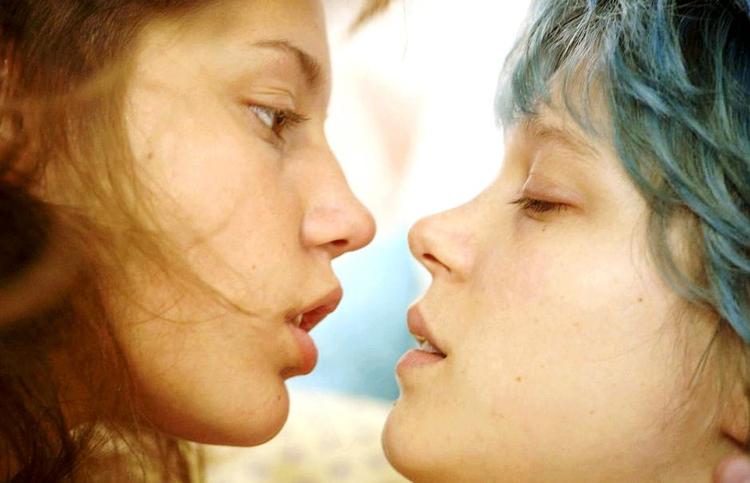 Censur. Fransk domstol har nedlagt forbud mod at vise filmen Adeles liv i de franske biografer. 