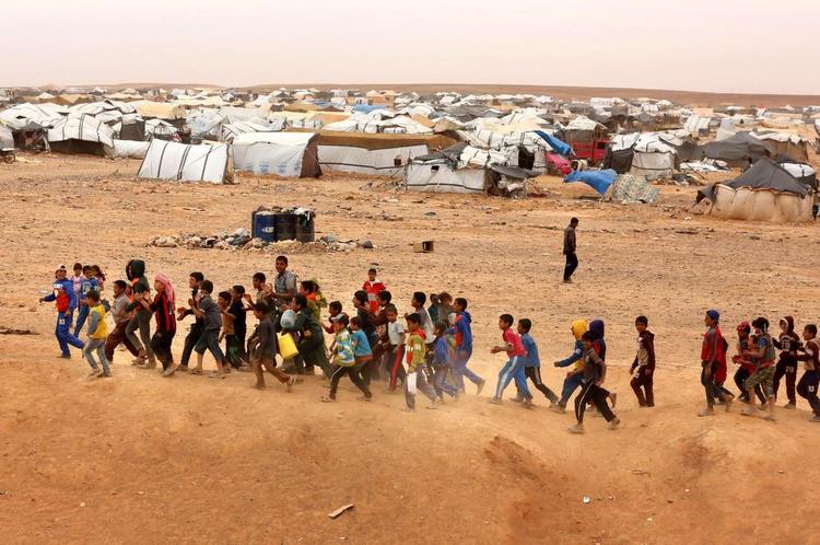 Lukket. Jordan har ved Rukban lukket den sidste grænseovergang til Syrien, så nu er omkring 70.000 flygtninge fra borgerkrigen overladt til deres egen skæbne. 