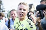 førertrøje. Michael Valgren angreb på den sidste vilde stigning i Vejle og vandt etapen, mens han sikrede sig førertrøjen i Danmark Rundt. 