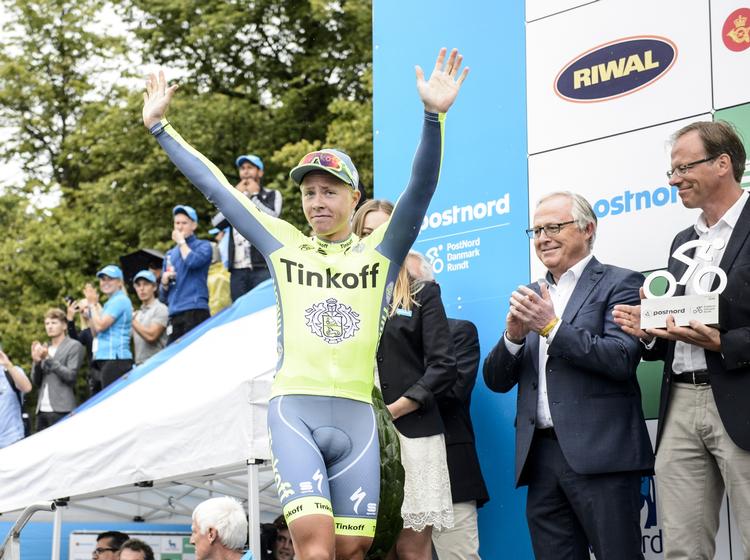 hyldet. Michael Valgren blev samlet vinder af Danmark Rundt, hvor hele podiet endte med at blive besat af danskere. 