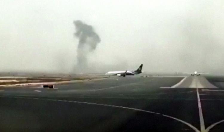 Nødlanding. Et fly fra Indien har foretaget en mavelanding i Dubais lufthavn. 
