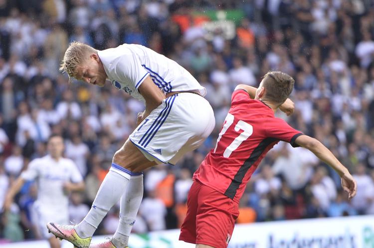 Måååål. Andreas Cornelius åbnede scoringen i Parken. 