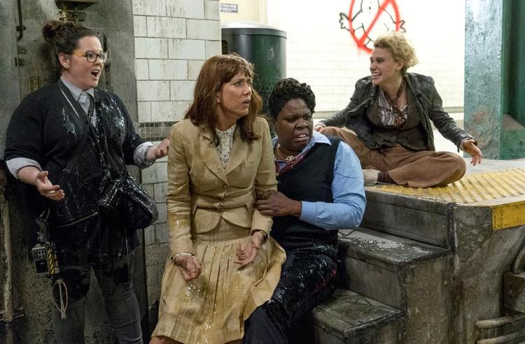 SLIMET. Ektoplasma er stadig en klistret sag, og nu i 3D får biografgængerne det også i hovedet. Foto: UIP 