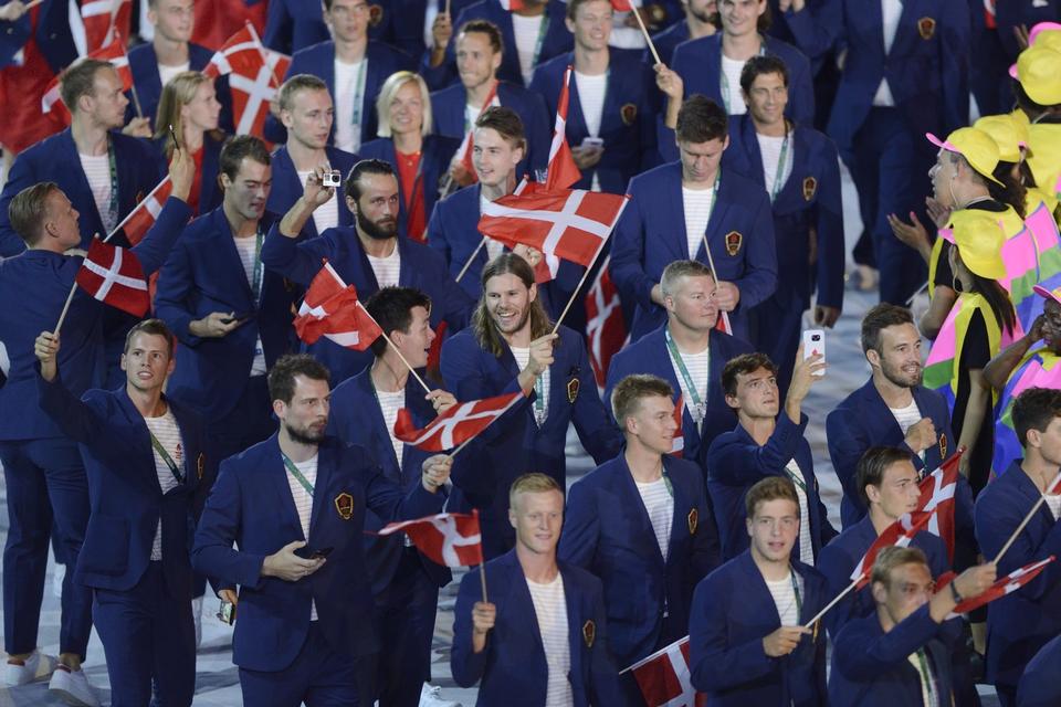 Håndbold. Mikkel Hansen og de danske håndboldherrer indtog den store arena med godt humør. 