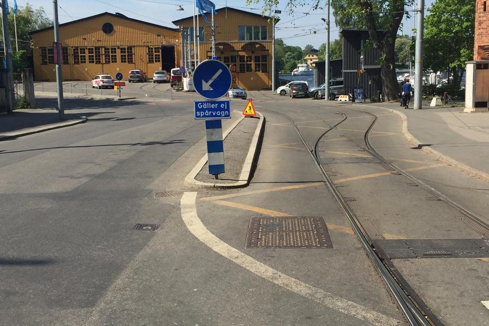LETTELSE. Pyha, en stor lettelse for vognstyreren. Billedet taget på øen Djurgården i Stockholm. Læserfoto: Jens Erik Basballe 