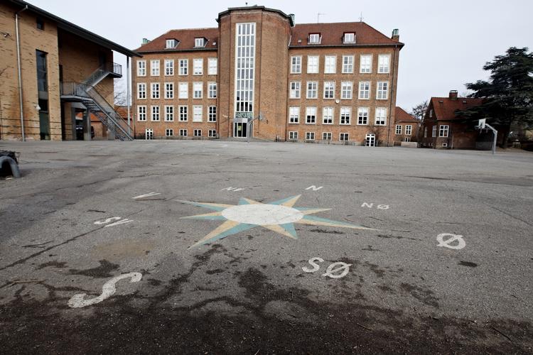 Skolestart. Mange kommuner vælger at lade flygtningebørn starte direkte i den lokale folkeskole. Her er det dog Søndermarksskolen på Frederiksberg. 