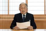 Overhovede. Japans kejser Akihito talte i dag i en sjælden tv-transmitteret tale til nationen. 