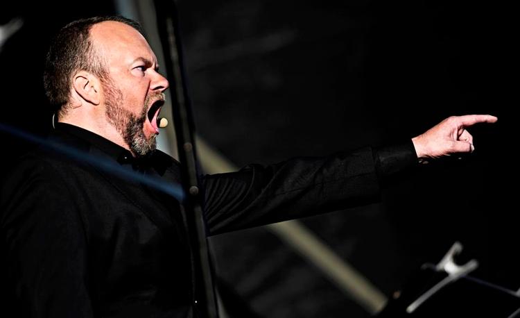BIDENDE. Johan Reuter var en ultimativ oplevelse i titelpartiet, da Den Kongelige Opera luftede Wagners ’Den flyvende Hollænder’ på Ofelia Scenen. Foto: Mathias Løvgreen Bojesen 