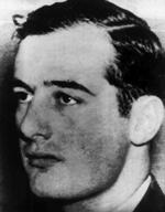 Helt. Raoul Gustav Wallenberg er verdenskendt og hædret af sin eftertid for sin kamp for at redde jøder under Anden Verdenskrig. Svenskerens egen skæbne er endnu uvis. 