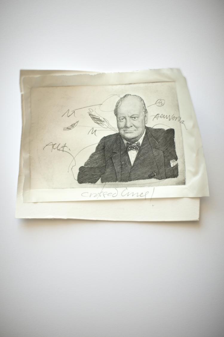 udfordring. I 2015 skabte Martin Mörck en serie britiske frimærker i anledning af 70-året for befrielsen af øen Jersey fra tyskerne. Winston Churchill-portrættet baserede gravøren på et originalfoto af fotografen Yousuf Karsh. Martin Mörck har sagt, at portrættet er hans karrieres sværeste gravering. 