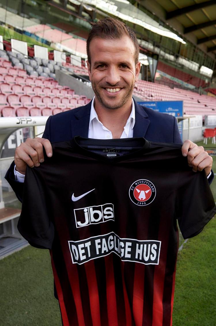 stjerneindkøb. 11 minutter spillede van der Vaart senest, da han var i kamp 9. januar. Nu skal holæænderen genfinde formen i FC Midtjylland. 