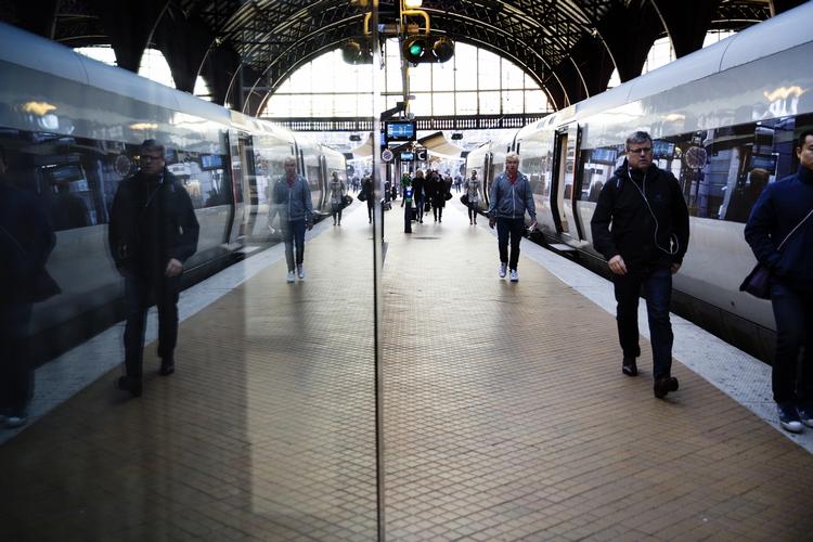 Passageragenter har undersøgt trafikselskabernes evne til at give nødvendige oplysninger til deres kunder. Organisationen Passagerpulsen opfordrer selskaberne til at arbejde sammen for at giver kunderne bedre samlet information på rejsen. 