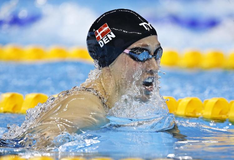 nedtur. Smilet stivnede - totalt - da Rikke Møller Pedersen blev nummer otte i sin favoritdisciplin, 200 meter brystsvømning. 