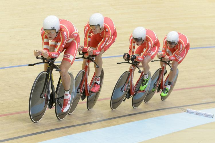 OL. Det danske hold i forfølgelsesløb, Lasse Norman Hansen, Mathias Møller Nielsen, Casper Phillip Pedersen og Rasmus Christian Quaade, dog fotograferet ved EM i Schweiz. 