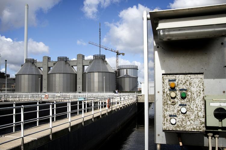 effektivt. På spildevandsanlægget Lynetten, bliver der produceret mere energi, end der bruges. 
