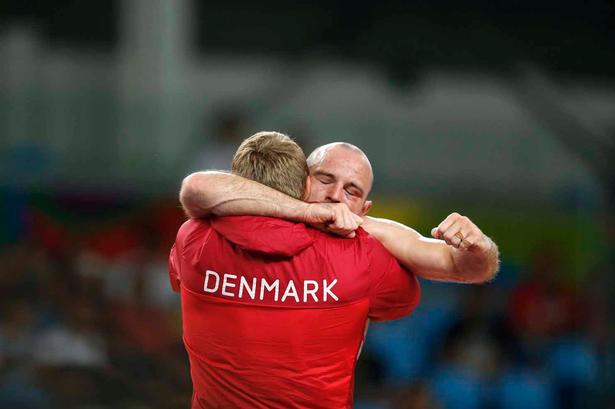Glæden var stor efter den sejrrige semifinale. 