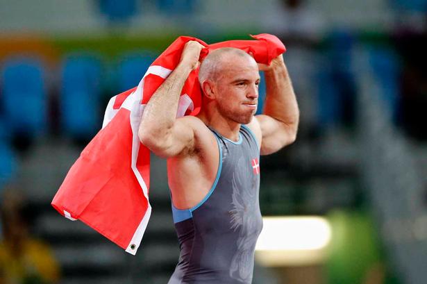 Mark O. Madsen glæder sig over at have sikret sig en OL-medalje. 