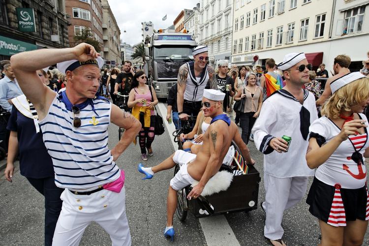 Sømand. Der er garanteret også masser af friske sejlere med til årets Pride. Her er det fra 2013. 