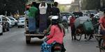MANDALAY. Den hektiske trafik i storbyen i Myanmar er udfordrende. Læserfoto: Lisbeth Vognsen 