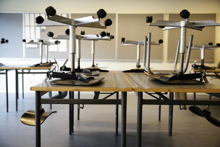 niveau. En ny undersøgelse viser, at elever på 43 folkeskoler har fået dårligere karakterer, end de behøvede. 