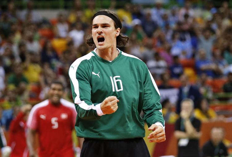 PENDULFART. Jannick Green erkender, at tricket med at hive målmanden ud ved angreb er noget, man skal vænne sig til. 