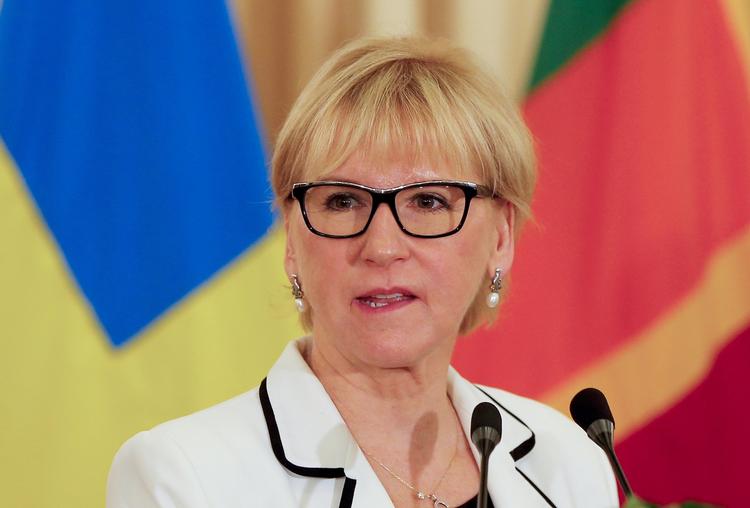 tweeter. Tyrkiet og Sverige er endt i åben strid, efter at Sveriges udernrigsminister, Margot Wallström, tweetede, at Tyrkiet ville tillade sex med børn under 15 år. 