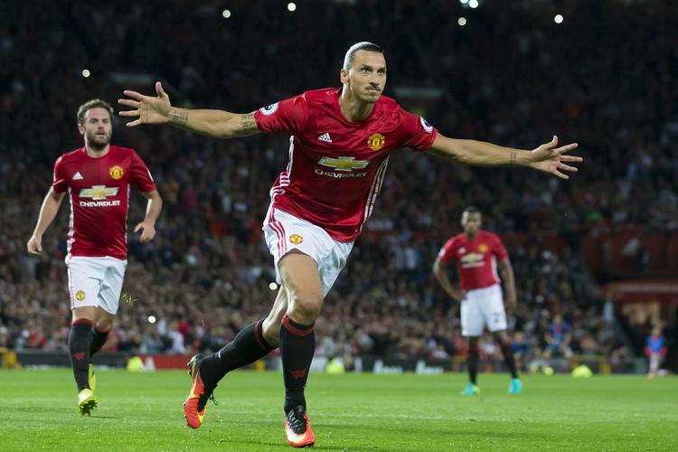 kongen. Zlatan Ibrahimovic scorede begge Manchester United-mål i sejren over Southampton. 