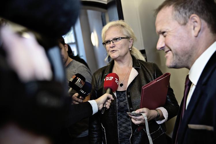 Pris. Liselott Blixt (DF), formand for Sundheds- og Ældreudvalget, der modtager prisen Årets Laks. 