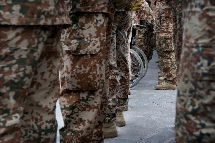 SERVICEEFTERSYN. Regeringen barsler med en grundig gennemgang af den danske veteranindsats. 