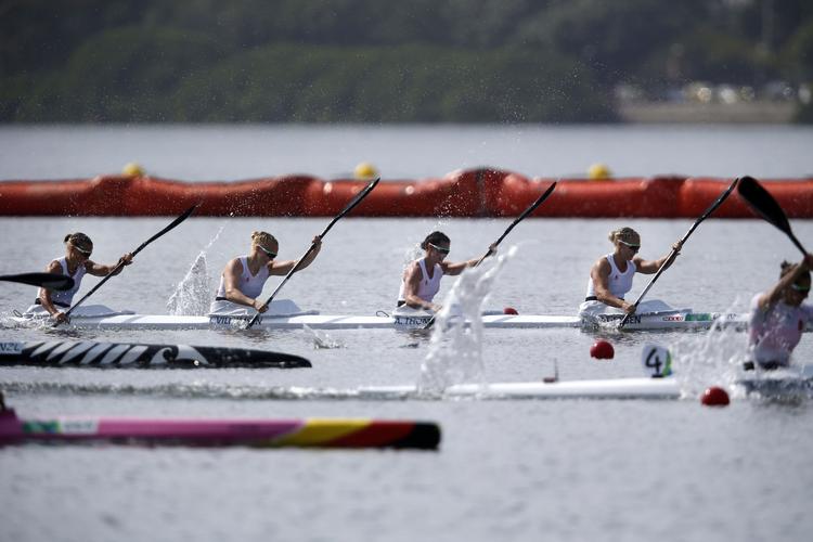 Succes. Emma Aastrand Jørgensen, Amalie Thomsen, Ida Villumsen og Henriette Engel var godt tilfredse med deres 6. plads. 