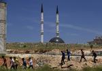 Uro. Syriske flygtninge i en forstad f Gaziantep. Byen, der huser massevis af flygtninge og terrorceller, blev i dag ramt en terrorbombe. 