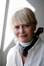 syn. Vibeke Grønfeldt tager i sit sproglige univers alt ind med synet, og mørket afbalanceres dejlige billeder af natur, landskab, farver, himmel og vejrlig. Arkivfoto: Martin Lehmann 