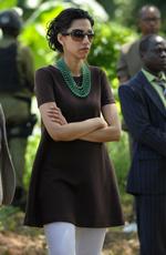 Central. Huma Abedin har i mange år været en af Hillary Clintons nærmeste medarbejdere. Hvis man ville have et møde med Clinton, gik det ofte via Abedin. 